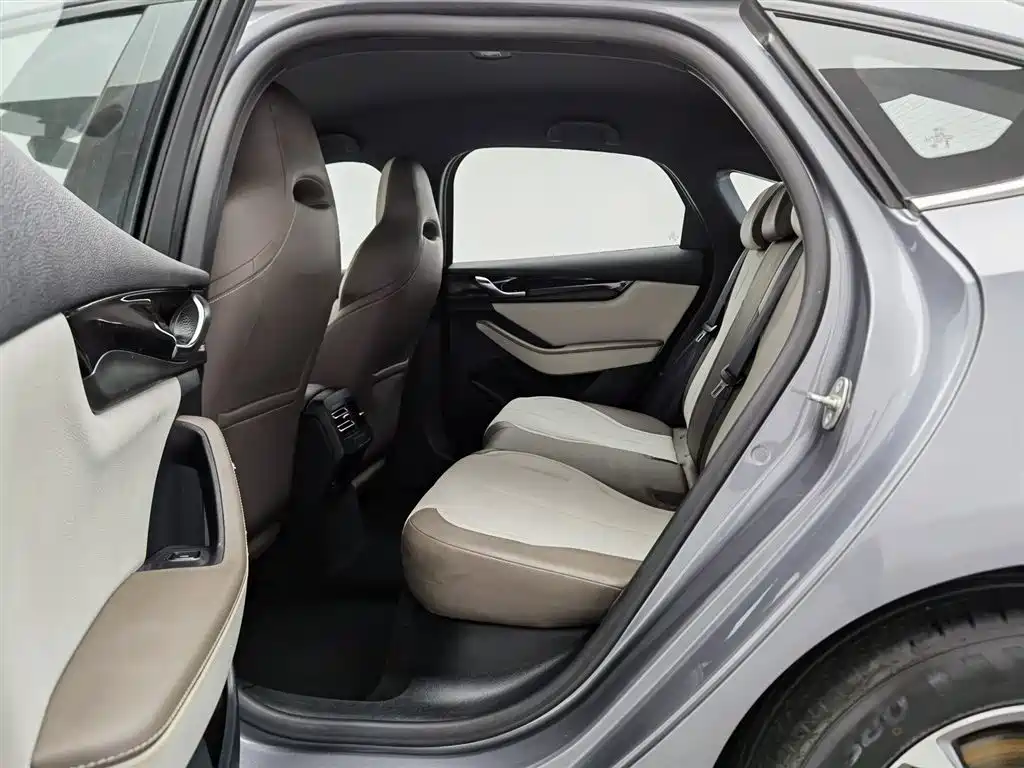 BYD Qin PLUS 2023 — фото 15