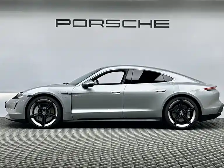 Porsche Taycan 2021 — фото 4