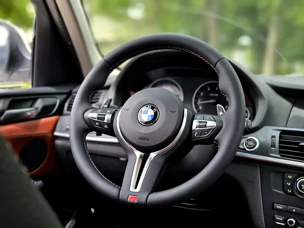 BMW X3 2012 — фото 20