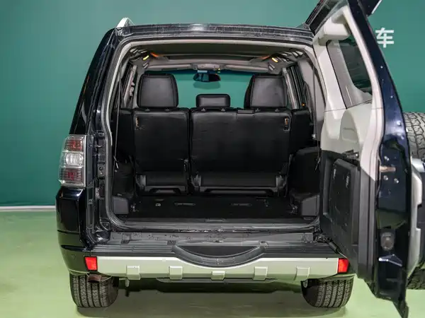 Mitsubishi Pajero 2010