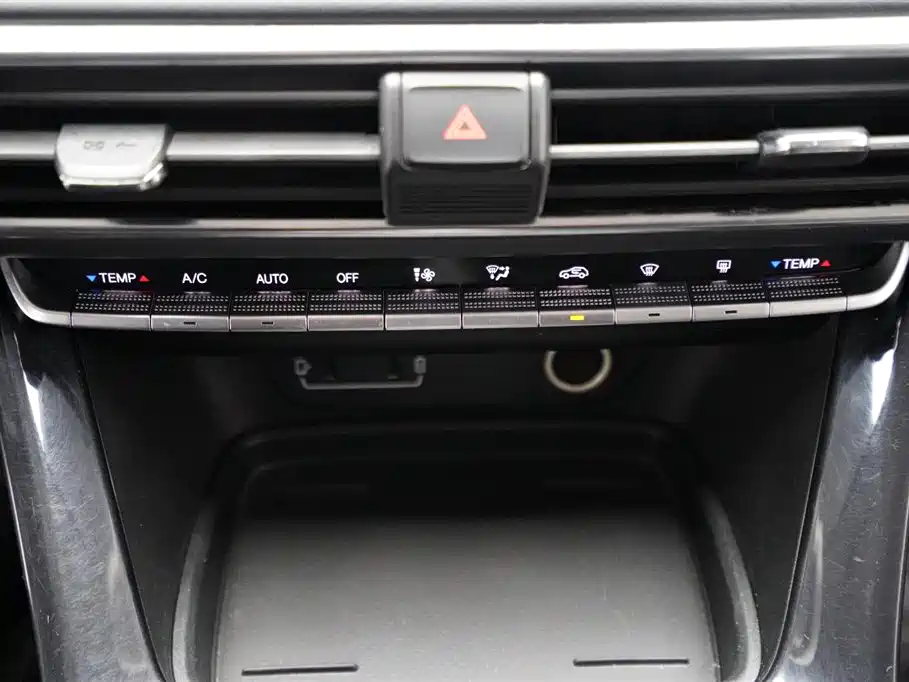 GAC Motor Trumpchi GS4 2021 — фото 9