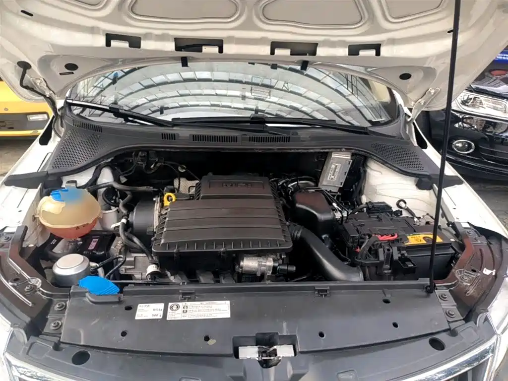 Skoda Rapid Spaceback 2020 — фото 20