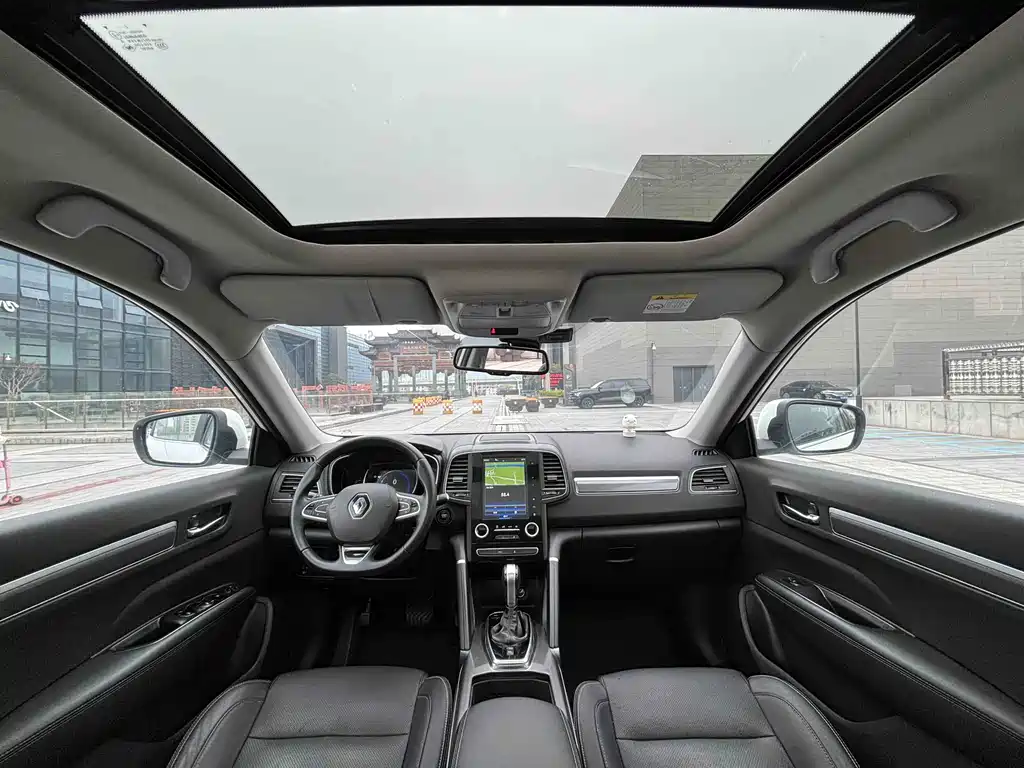 Renault Koleos 2017 — фото 11