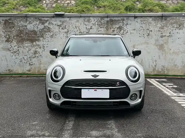 MINI Clubman 2022
