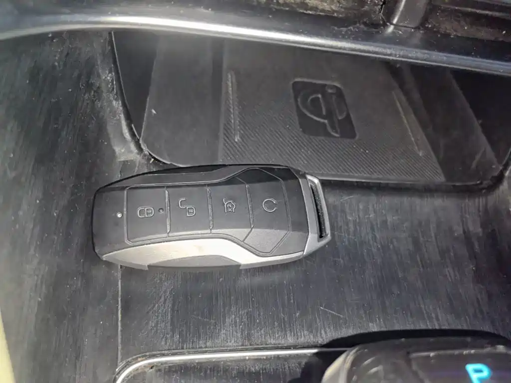 BYD Song PLUS New Energy 2023 — фото 9