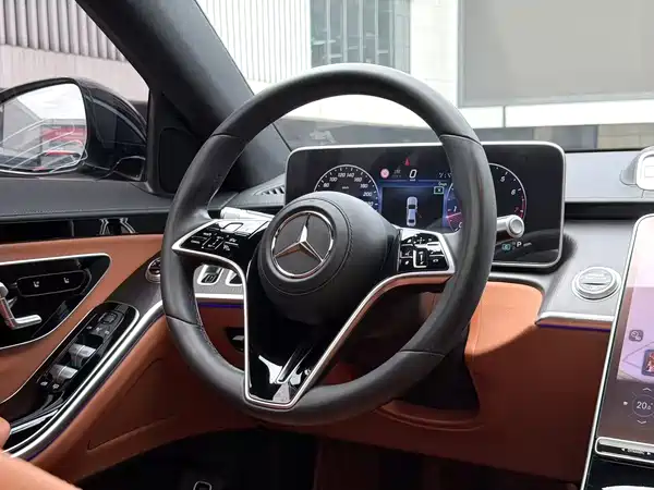 Mercedes-Benz S-Class 2024