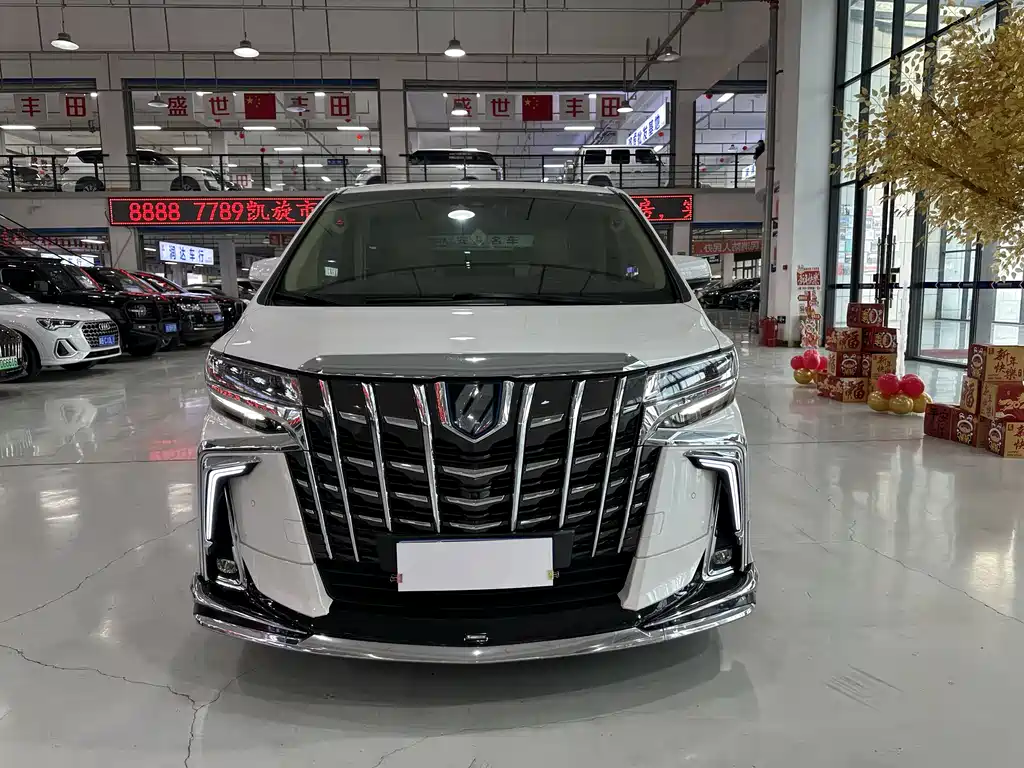 Toyota Alphard 2020 — фото 2
