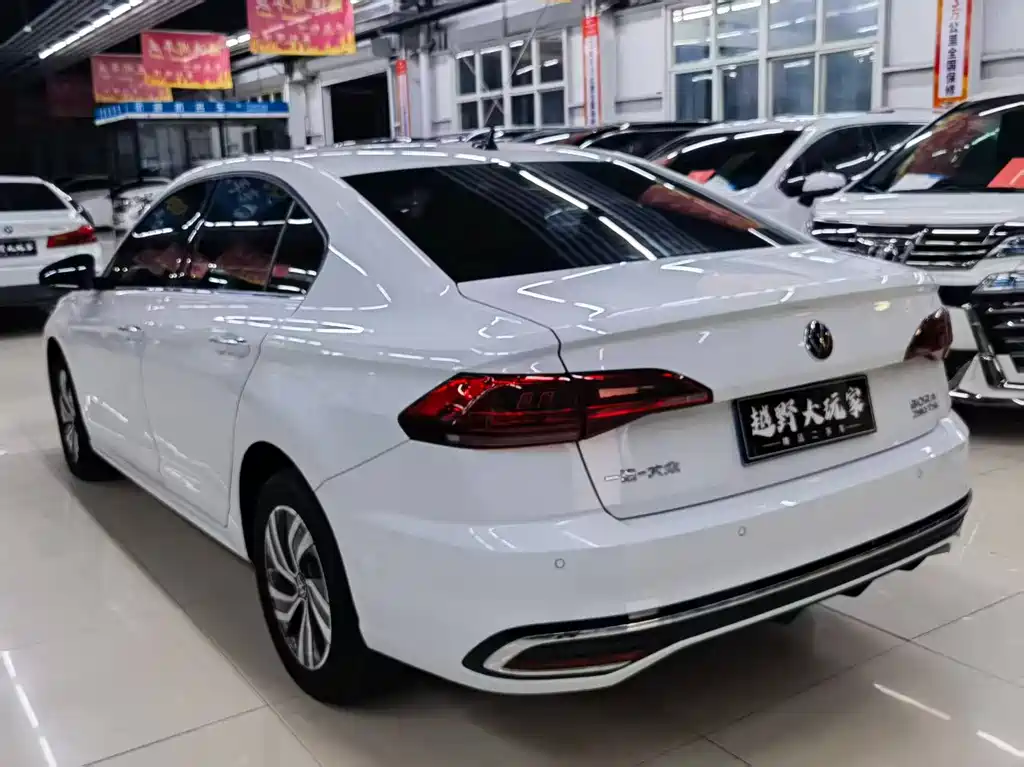 Volkswagen Bora 2024