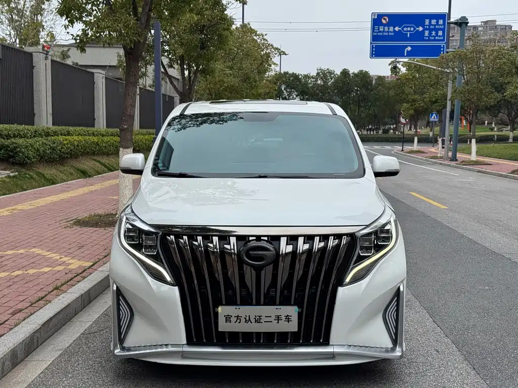 GAC Motor Trumpchi M8 2022 — фото 2