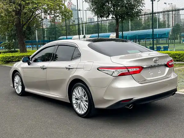 Toyota Camry 2019