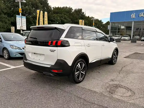 Peugeot 5008 2023