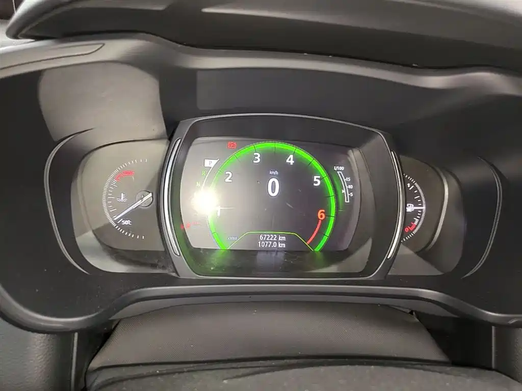 Renault Kadjar 2018 — фото 12