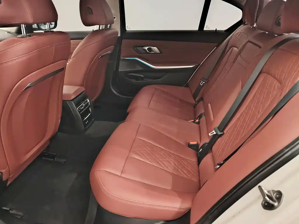 BMW i3 2024 — фото 10