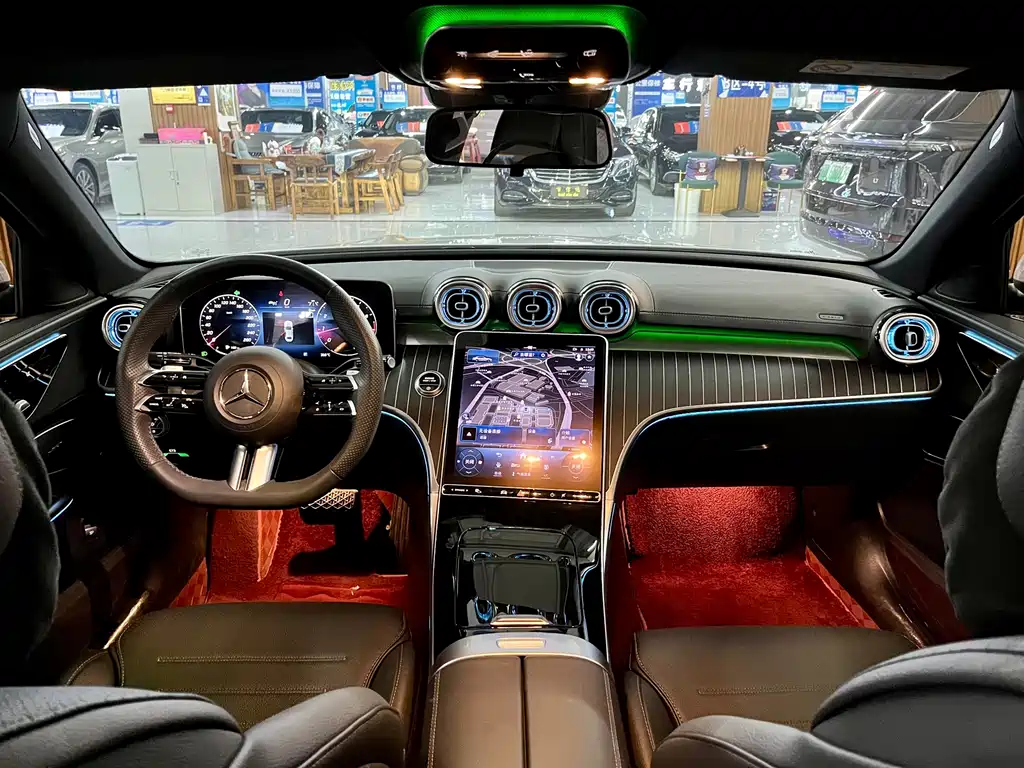 Mercedes-Benz C-Class 2023 — фото 11