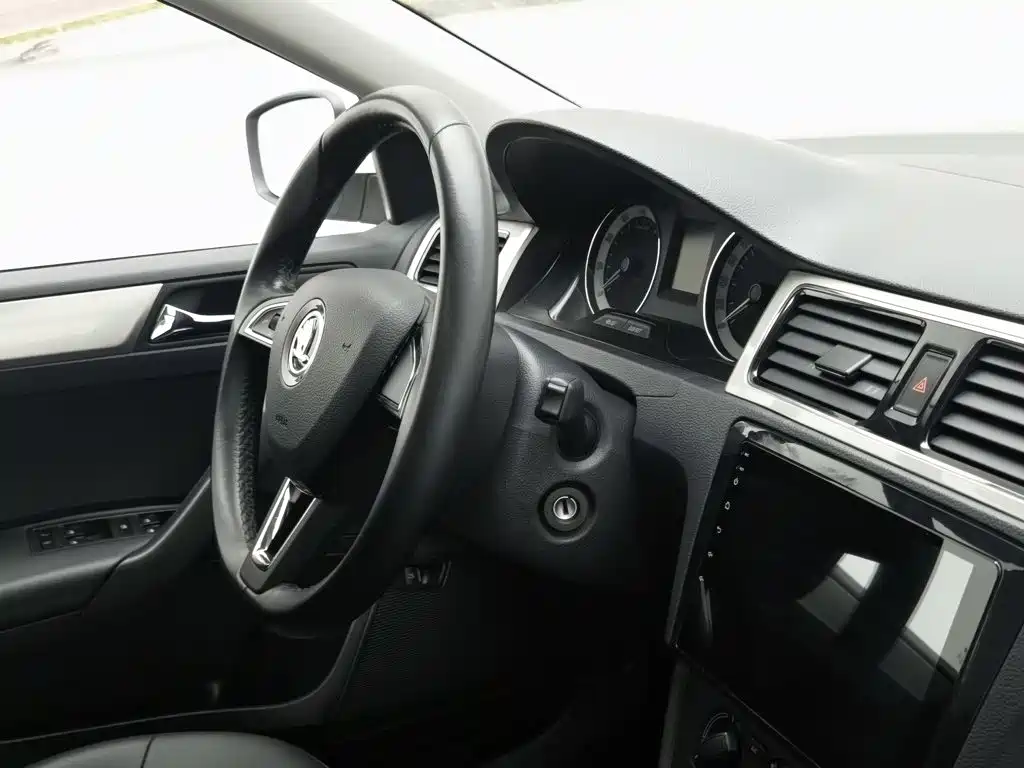 Skoda Rapid 2019 — фото 22