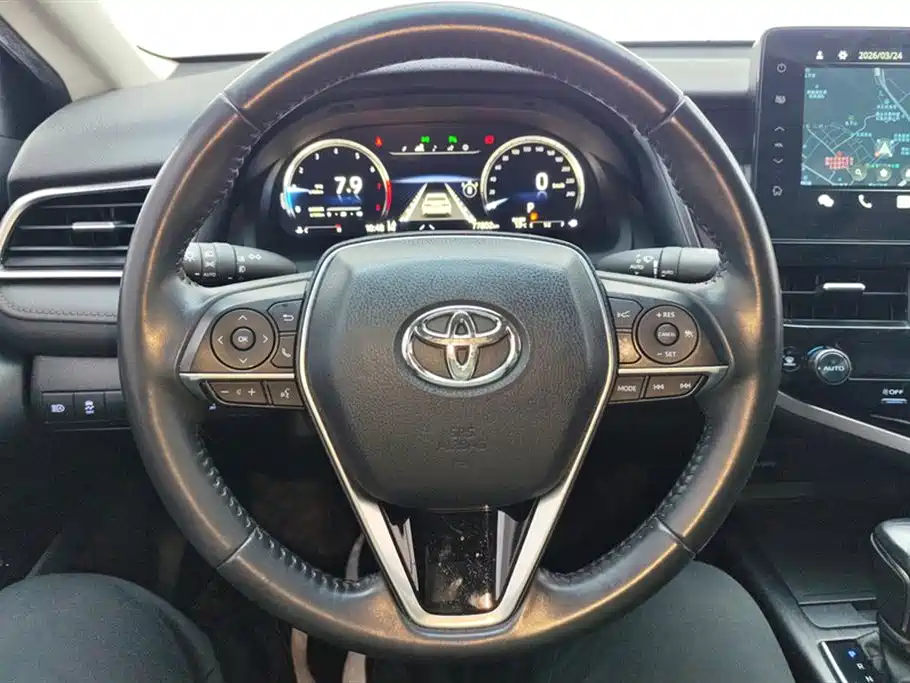 Toyota Camry 2021 — фото 15