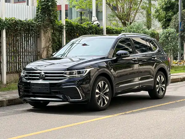 Volkswagen Tiguan L 2024