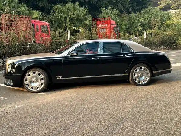 Bentley Mulsanne 2012
