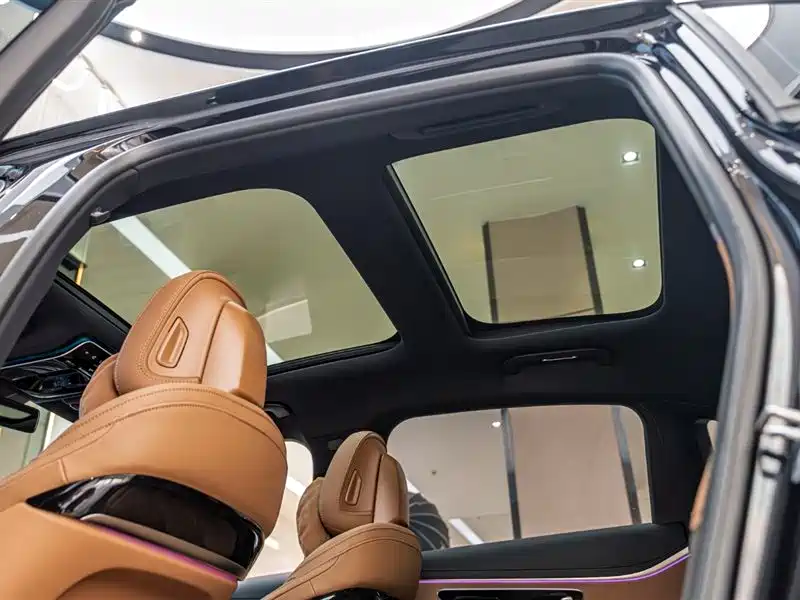 Mercedes-Benz E-Class 2025 — фото 17