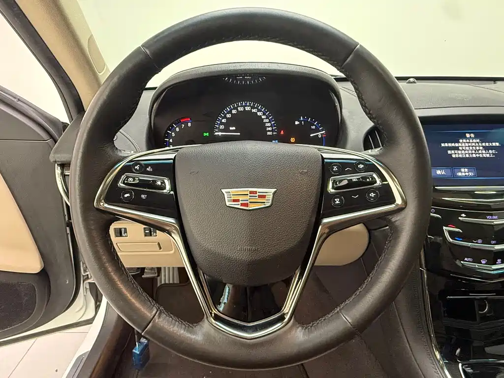 Cadillac ATS-L 2016 — фото 15