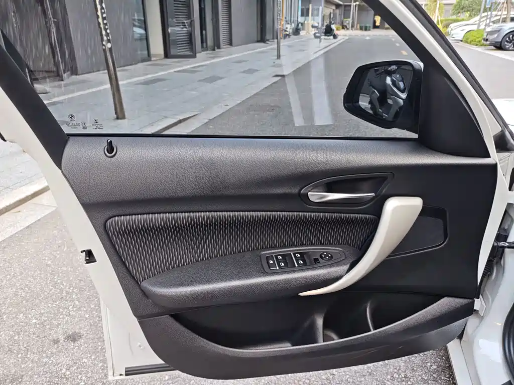BMW 1 Series 2015