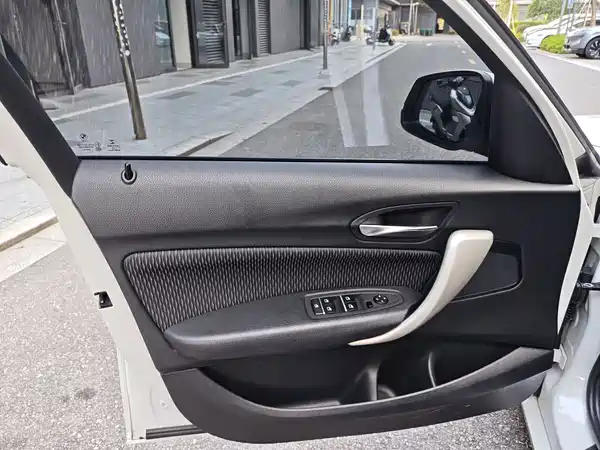 BMW 1 Series 2015