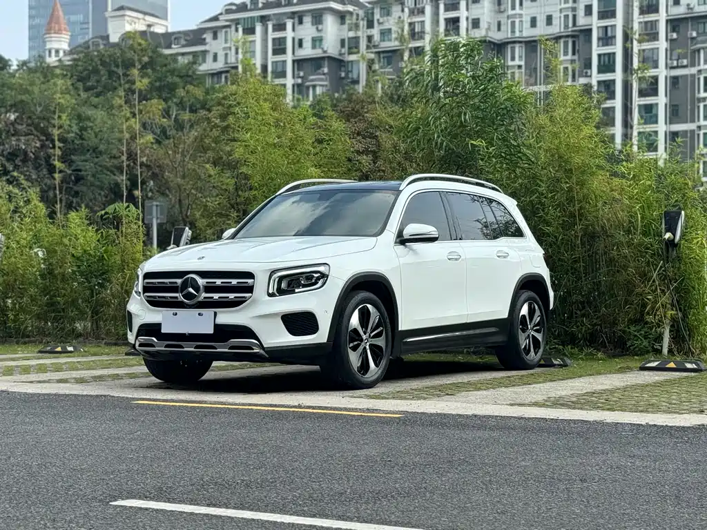 Mercedes-Benz GLB 2021 — фото 1