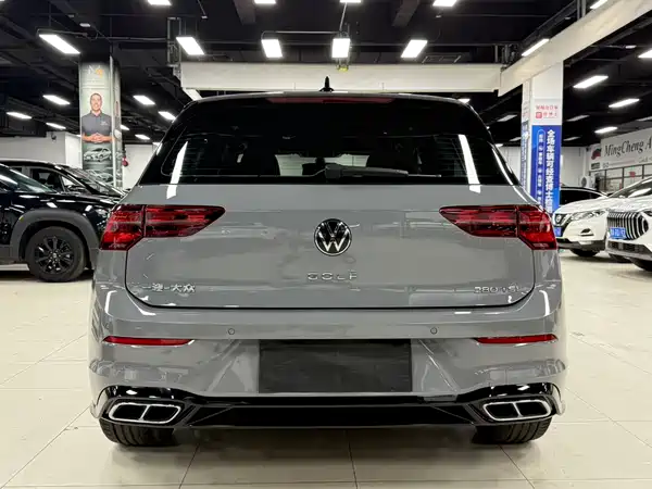 Volkswagen Golf 2023