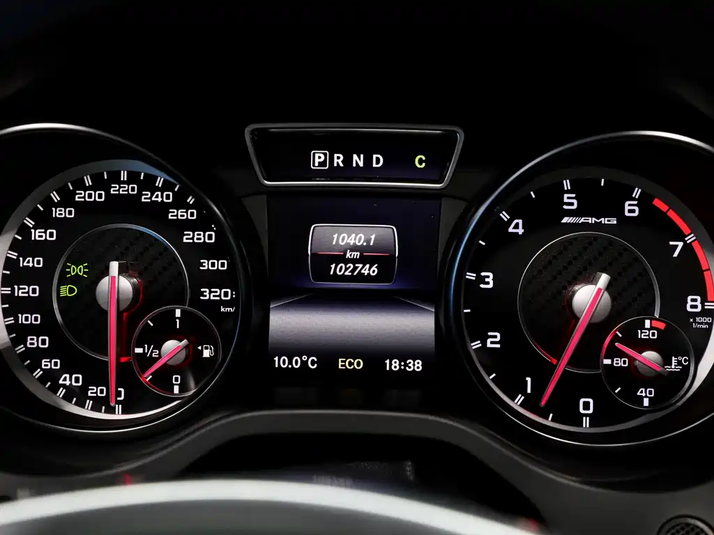 Mercedes-Benz CLA AMG 2015 — фото 13