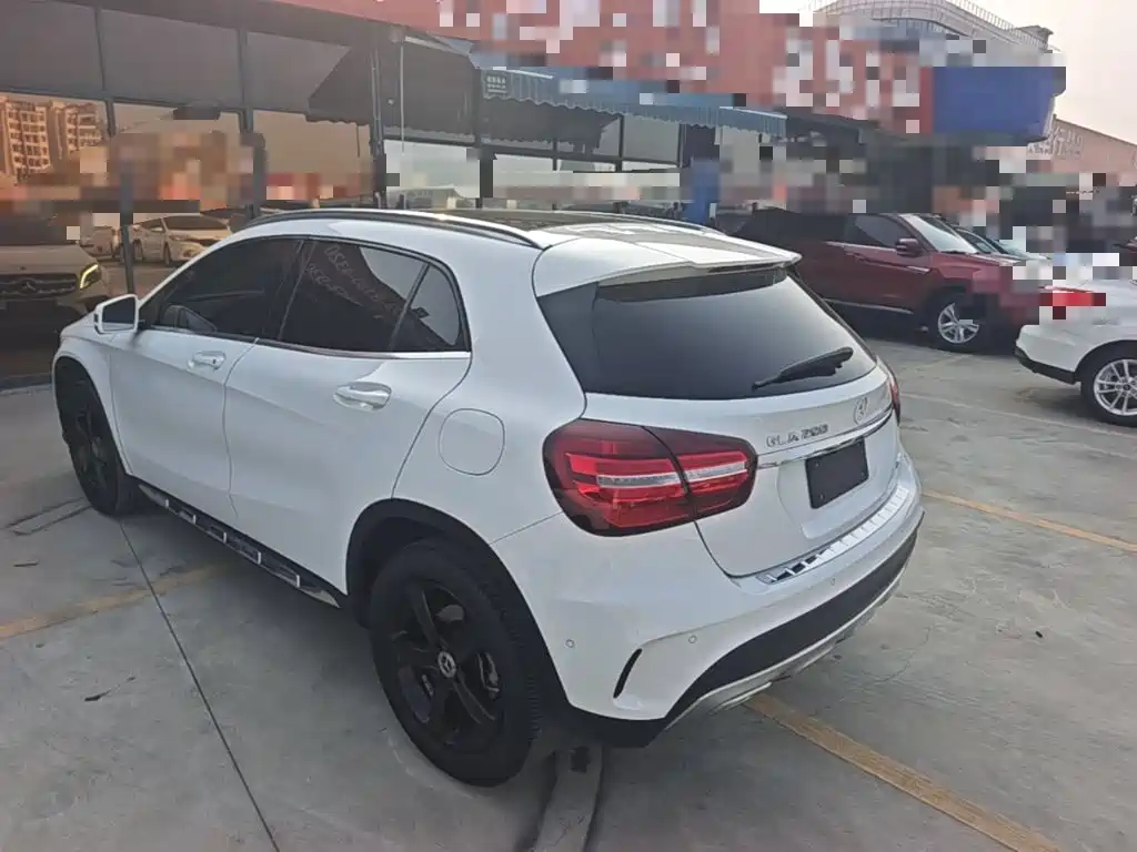 Mercedes-Benz GLA 2019