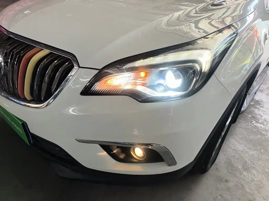 Buick Envision Plus 2017 — фото 24