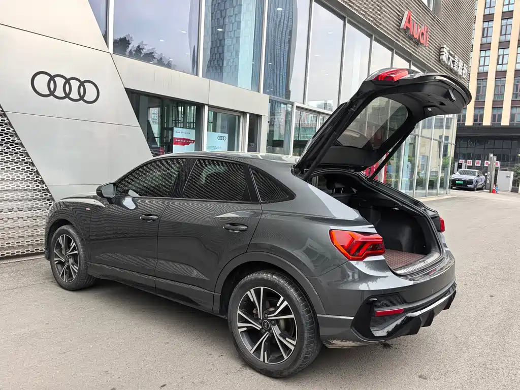 Audi Q3 Sportback 2023 — фото 5