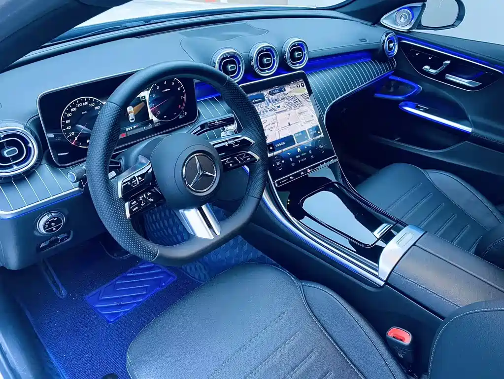Mercedes-Benz C-Class 2023 — фото 20