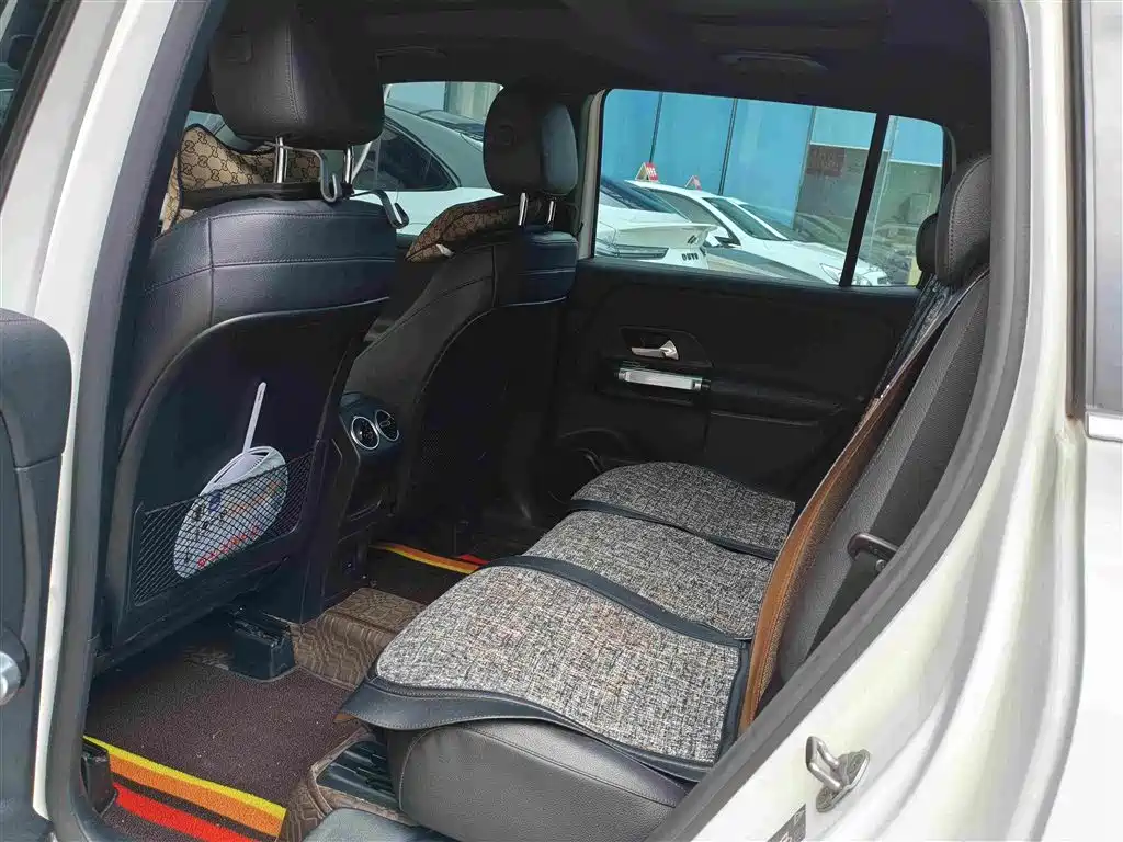 Mercedes-Benz GLB 2021