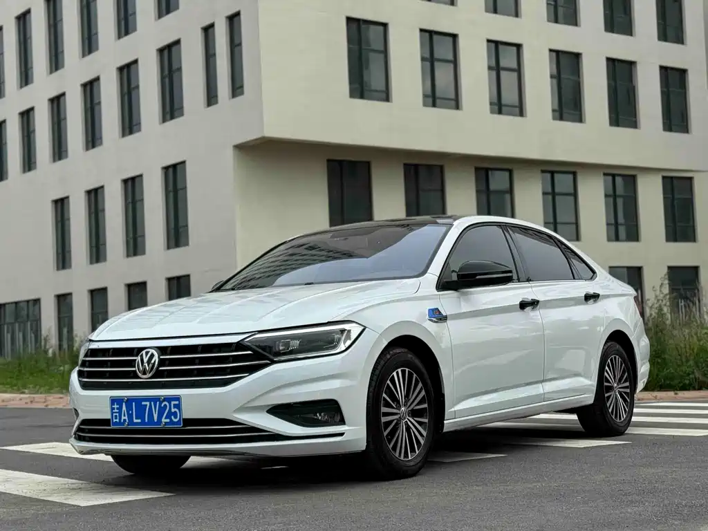 Volkswagen Sagitar 2019