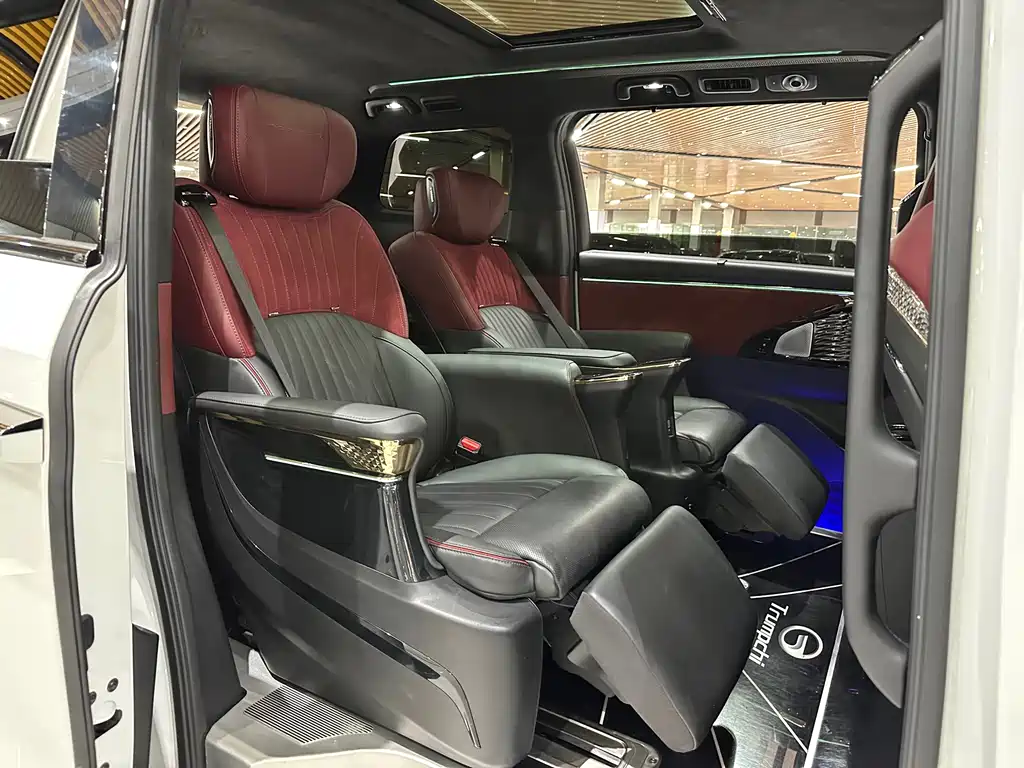 GAC Motor Trumpchi M8 2023 — фото 10