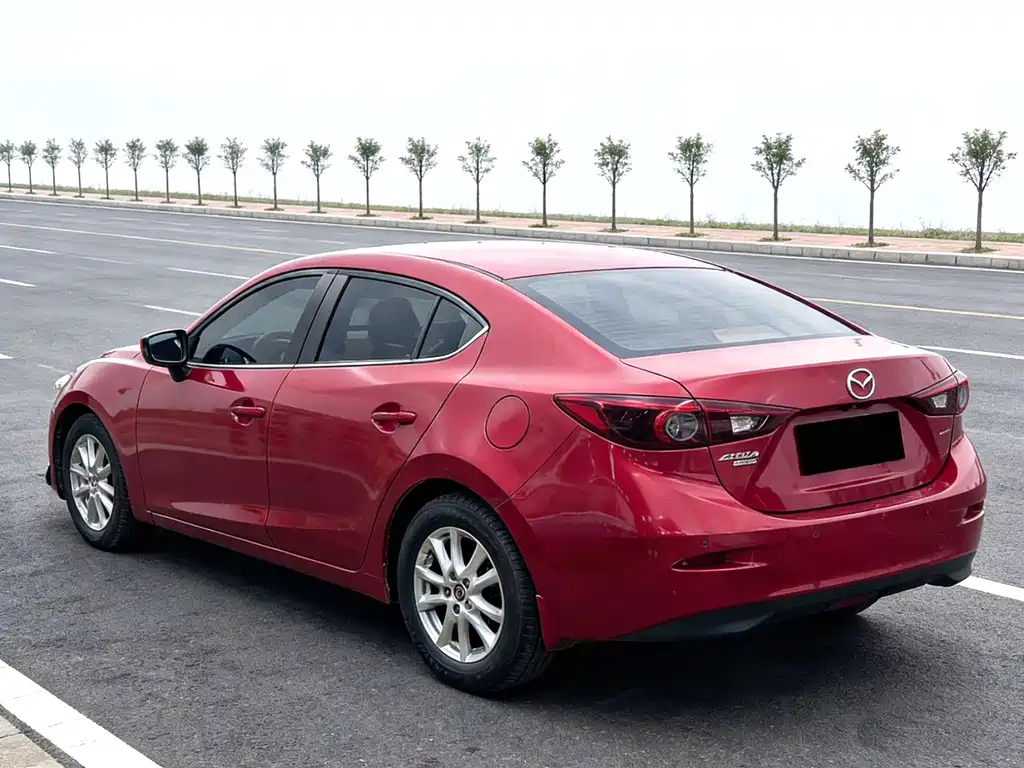 Mazda 3 Axela 2015 — фото 9