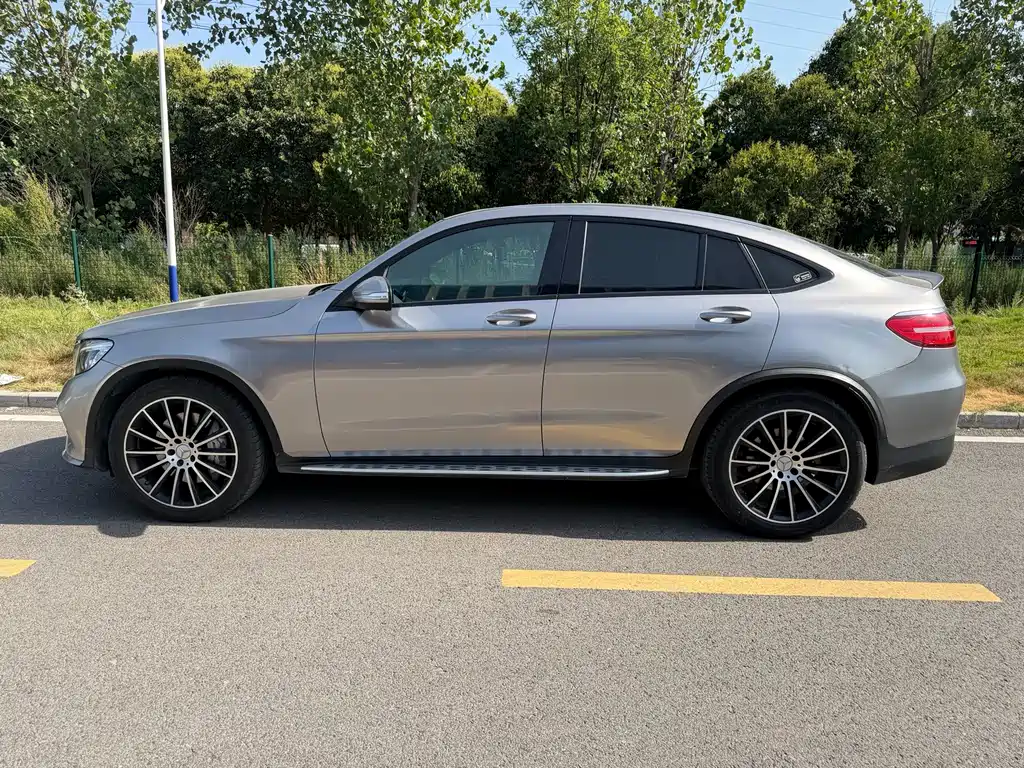 Mercedes-Benz GLC Coupe AMG 2018 — фото 14