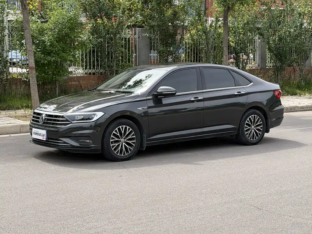 Volkswagen Sagitar 2021