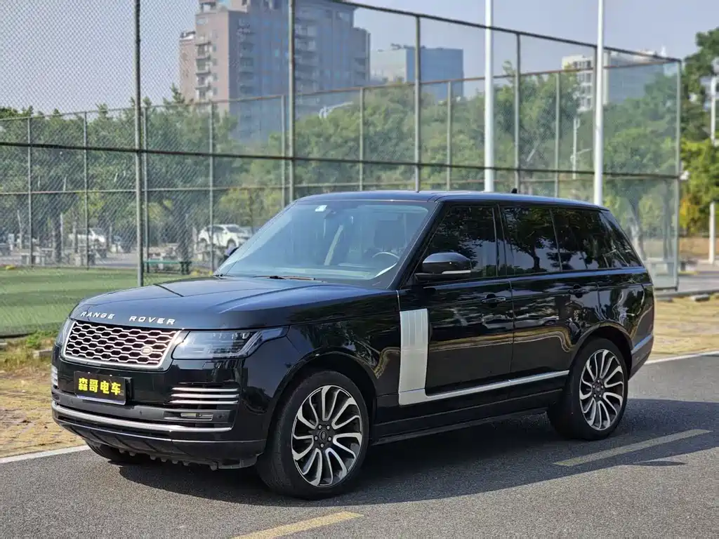 Land Rover Range Rover 2017 — фото 1