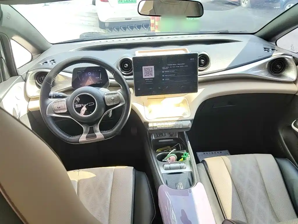 BYD Dolphin 2023 — фото 10