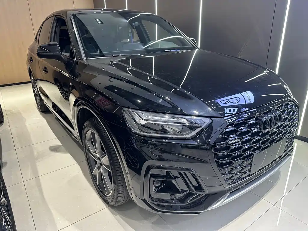 Audi Q5L Sportback 2023 — фото 3