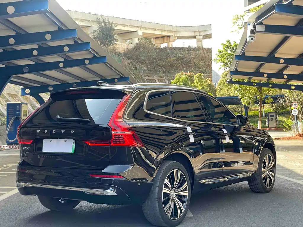 Volvo XC60 PHEV 2022 — фото 7