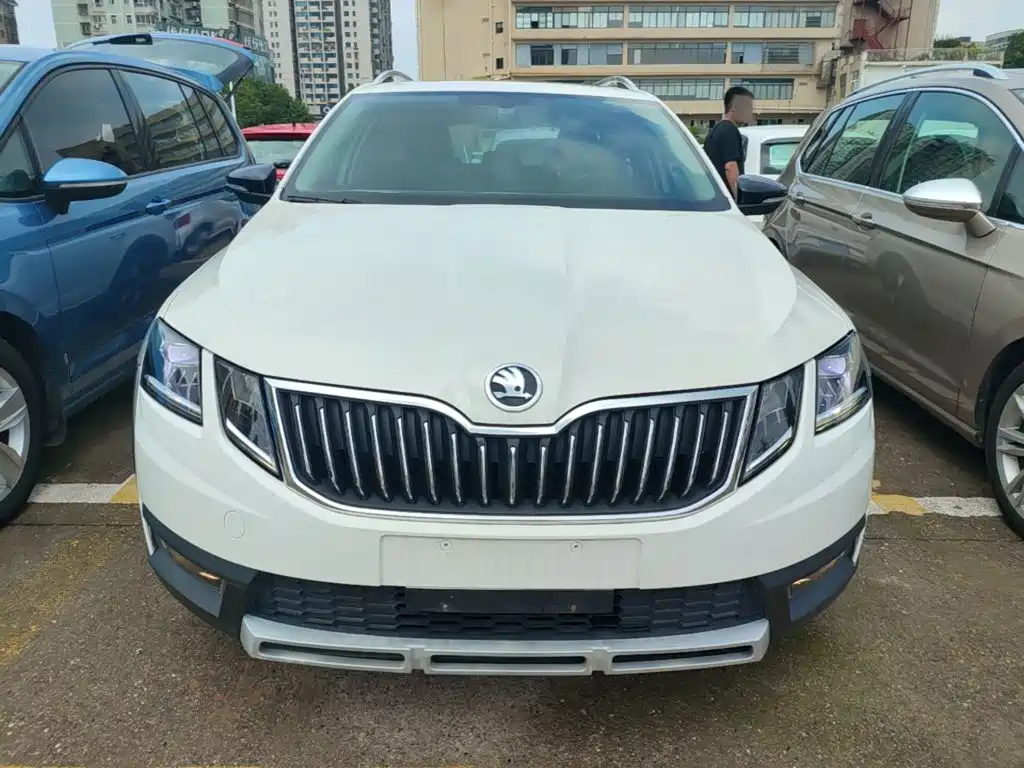 Skoda Octavia 2018 — фото 3