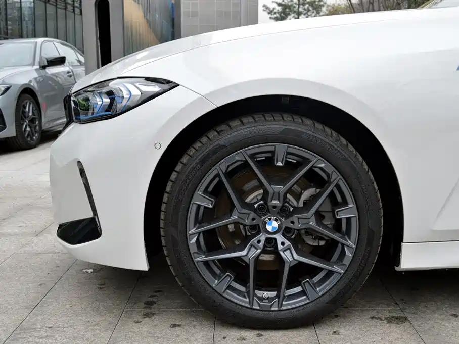BMW 3 Series — фото 12