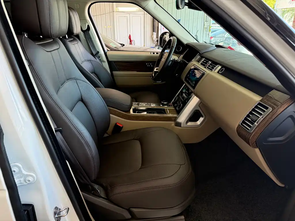 Land Rover Range Rover 2019 — фото 16