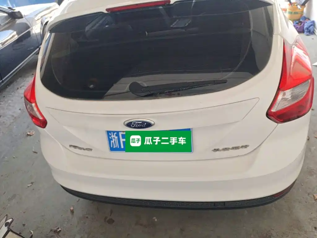 Ford Focus 2015 — фото 6