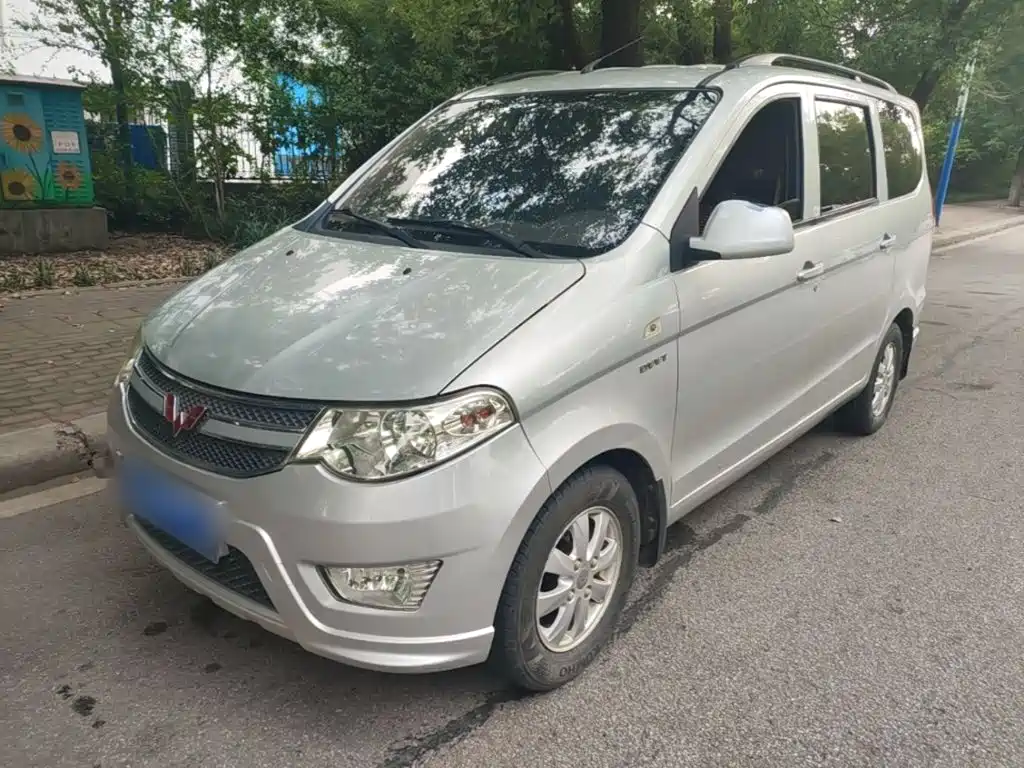 Wuling Hongguang 2018