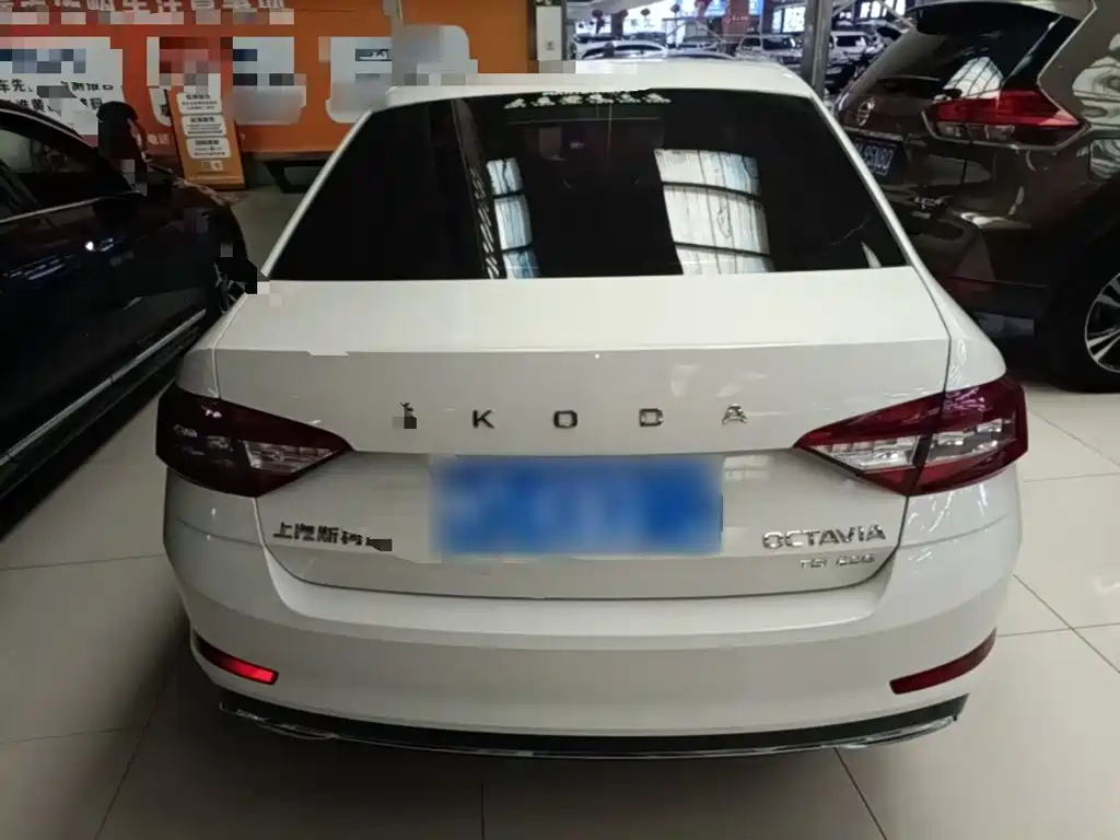 Skoda Octavia 2020 — фото 6