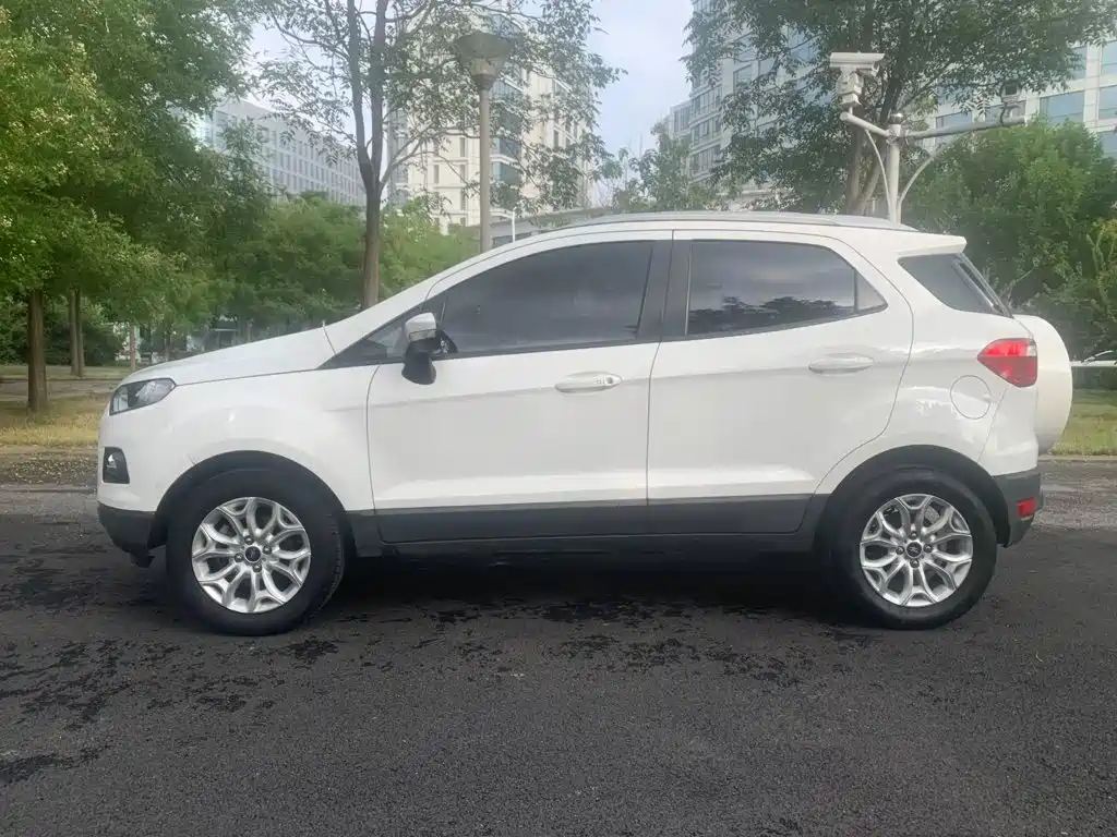 Ford EcoSport 2017 — фото 3